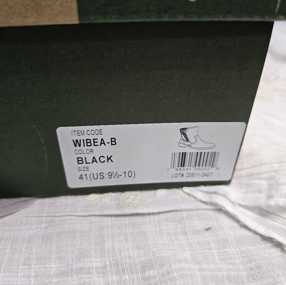 Spring Step Women's BLACK Winter Boots - Picture 9 of 11